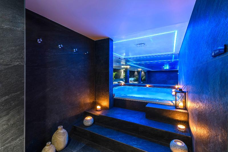 Ajax Hotel - Aktivite