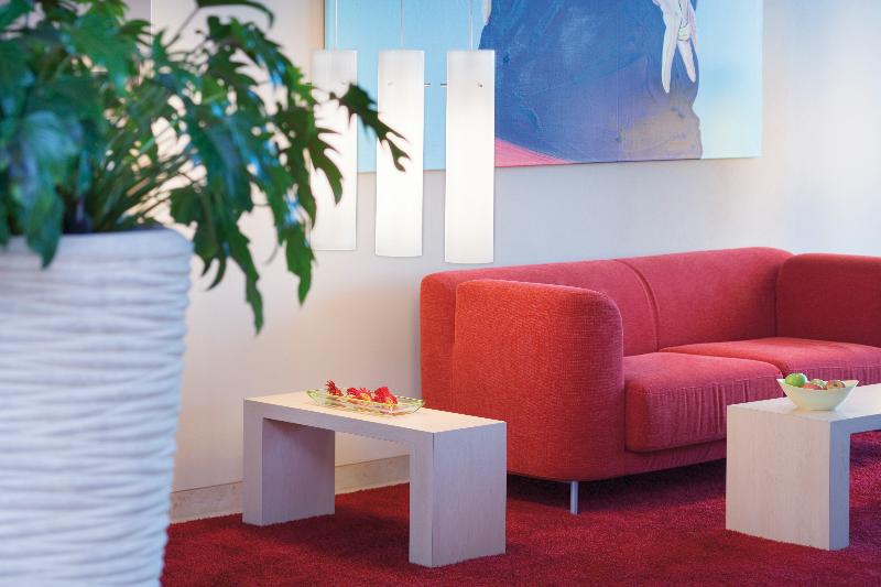 Movenpick Hotel Frankfurt City - Lobi