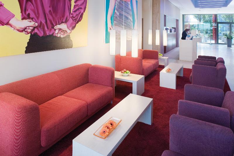 Movenpick Hotel Frankfurt City - Lobi
