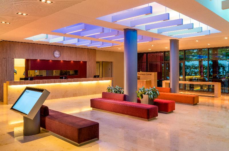 Movenpick Hotel Frankfurt City - Lobi