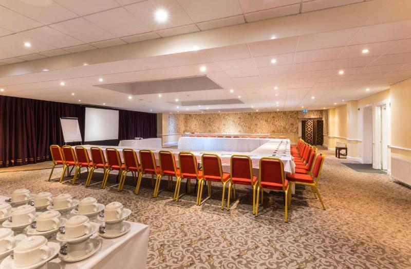 Ramada by Wyndham Cheltenham - Toplantı