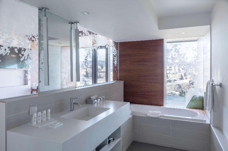 Radisson Blu Iveria Hotel, Tbilisi - Oda