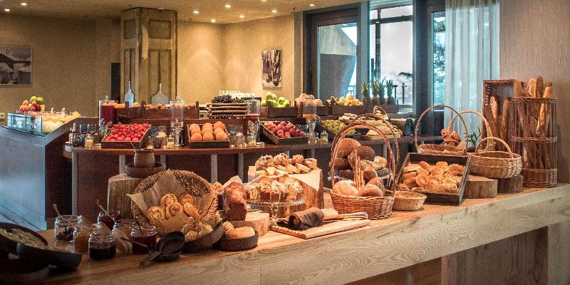 Radisson Blu Iveria Hotel, Tbilisi - Restoran