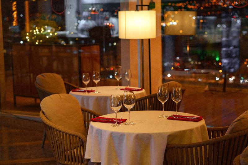Radisson Blu Iveria Hotel, Tbilisi - Restoran