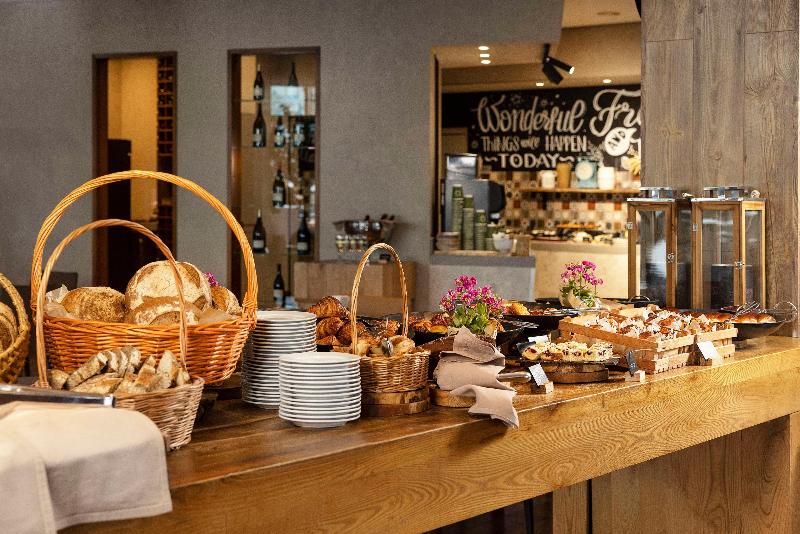 Radisson Blu Iveria Hotel, Tbilisi - Restoran