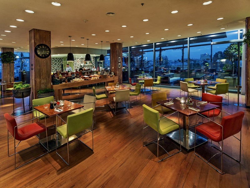 Radisson Blu Iveria Hotel, Tbilisi - Restoran