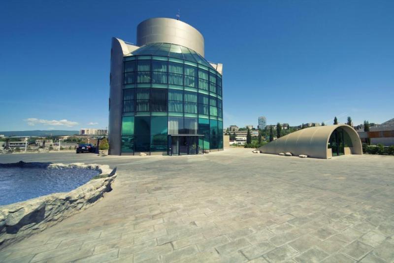 Cruise Hotel - Genel