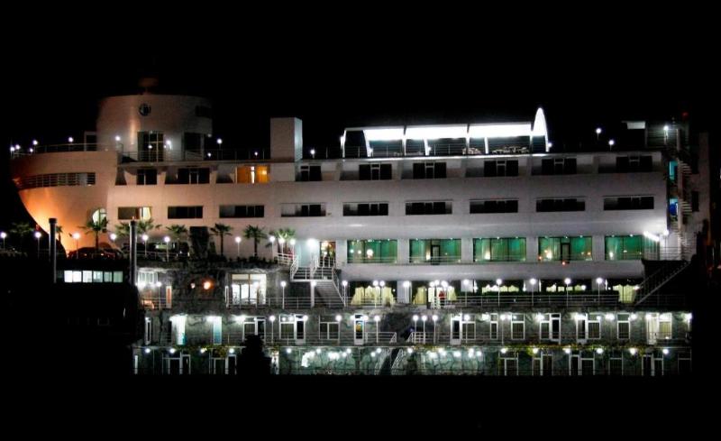 Cruise Hotel - Genel