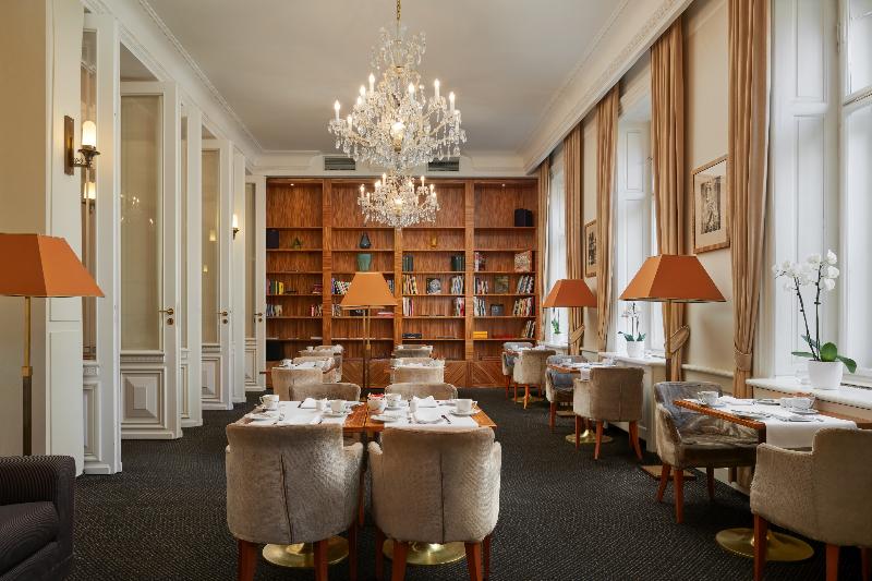 Ventana Hotel Prague - Genel