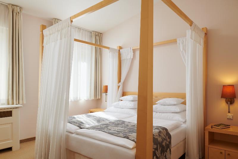 Ventana Hotel Prague - Oda