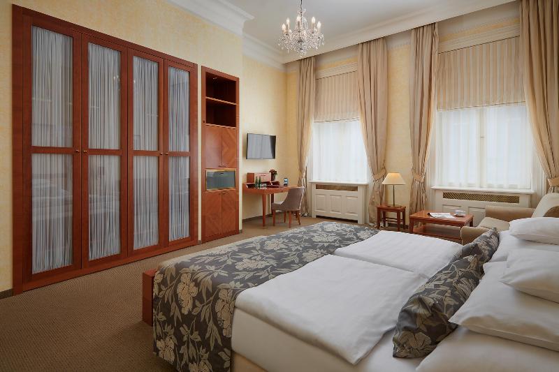 Ventana Hotel Prague - Oda
