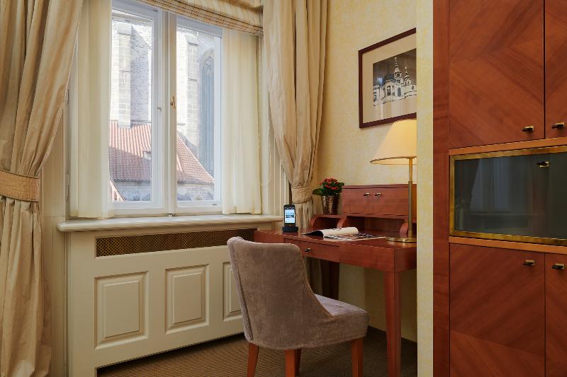 Ventana Hotel Prague - Oda