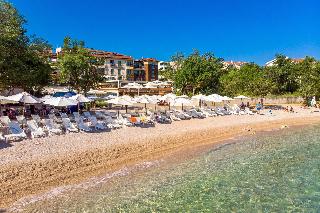 Blue Waves Resort