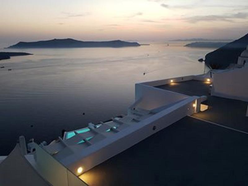 Adamant Suites - Genel