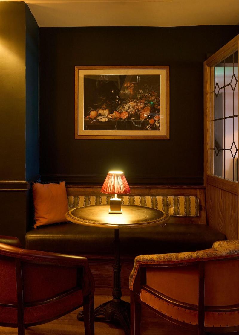 The White Horse - Bar