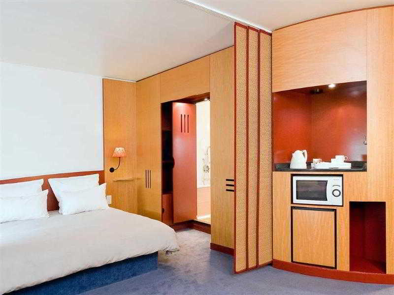 Novotel Suites Clermont-Ferrand Polydome - Genel