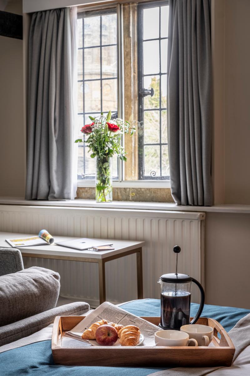 Whately Hall Hotel - Oda