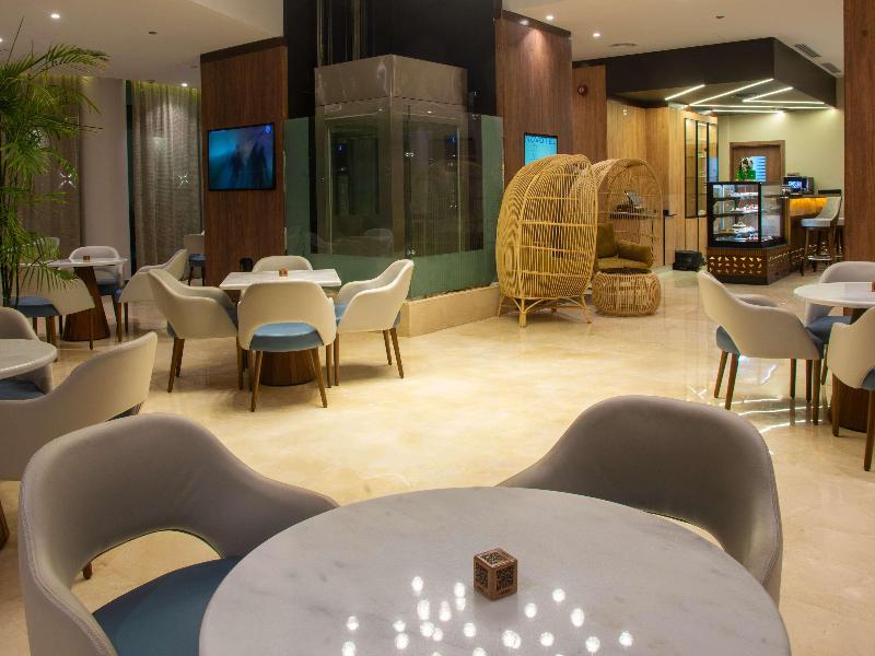 Novotel Cairo El Borg - Bar