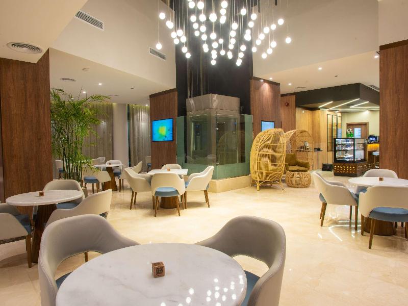 Novotel Cairo El Borg - Bar