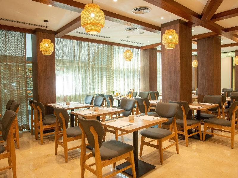 Novotel Cairo El Borg - Restoran