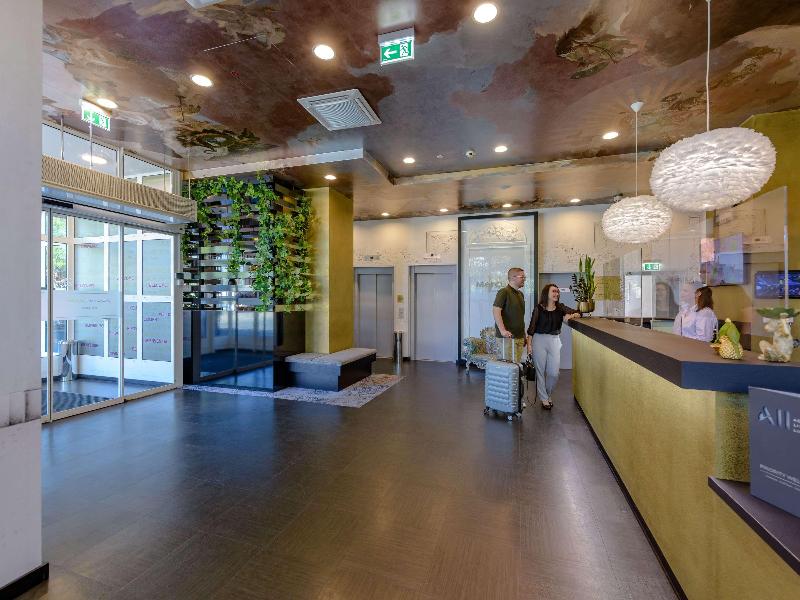 Mercure Hotel Wuerzburg Am Mainufer - Genel