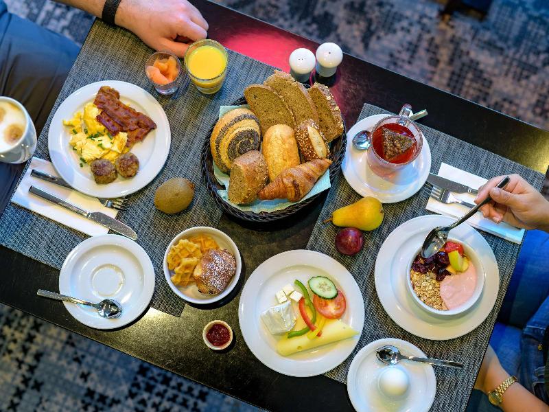 Mercure Hotel Wuerzburg Am Mainufer - Restoran