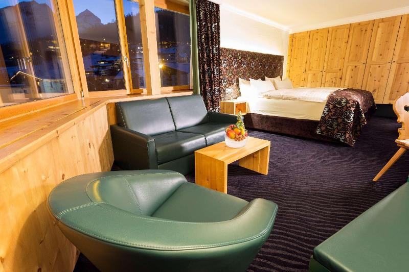 TOP Hotel San Gian St. Moritz - Oda