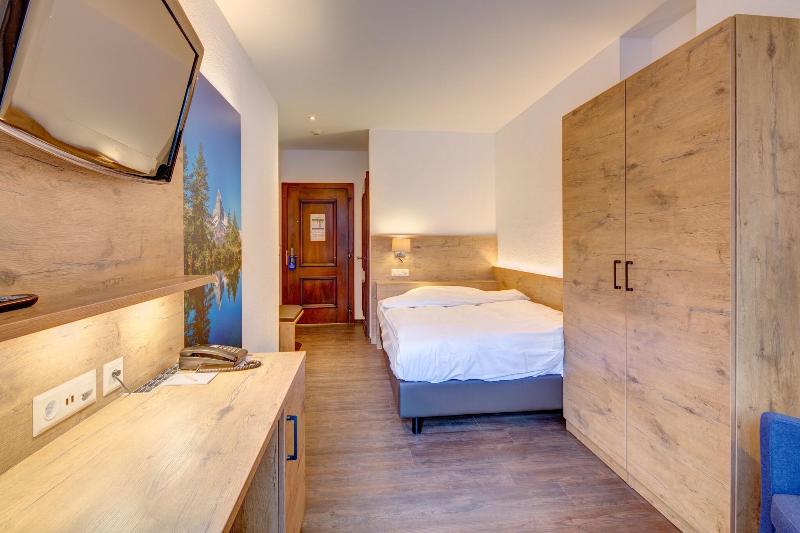 Alpen Resort Hotel - Oda