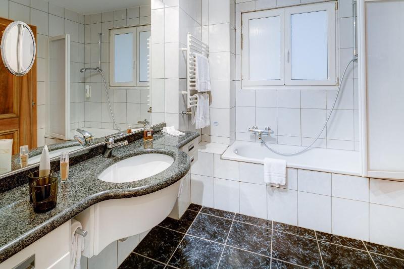 Alpen Resort Hotel - Oda