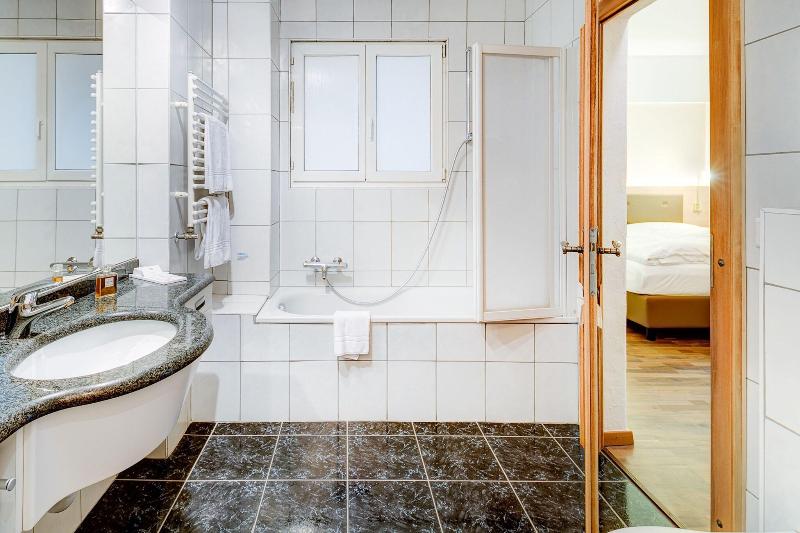 Alpen Resort Hotel - Oda