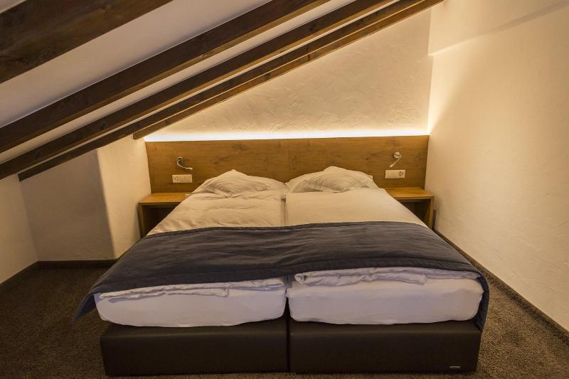 Alpen Resort Hotel - Oda