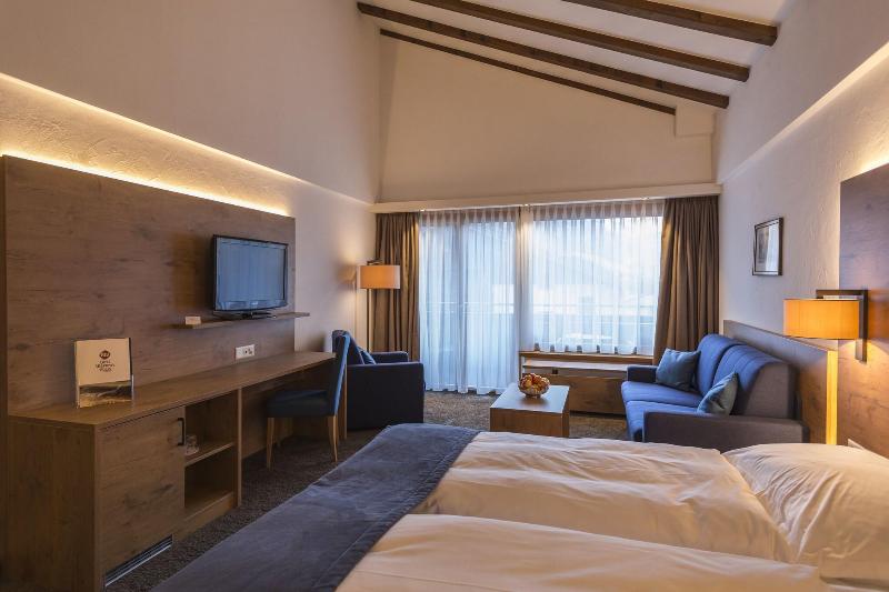 Alpen Resort Hotel - Oda