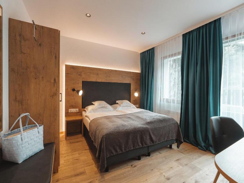 Alpen Resort Hotel - Oda