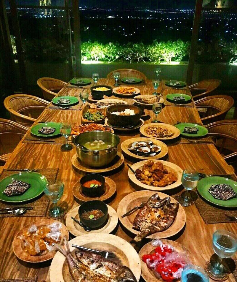 Longhouse - Restoran