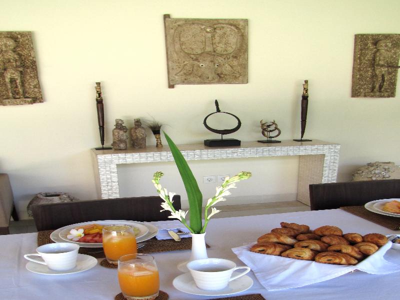 Nyaman Villas - Oda