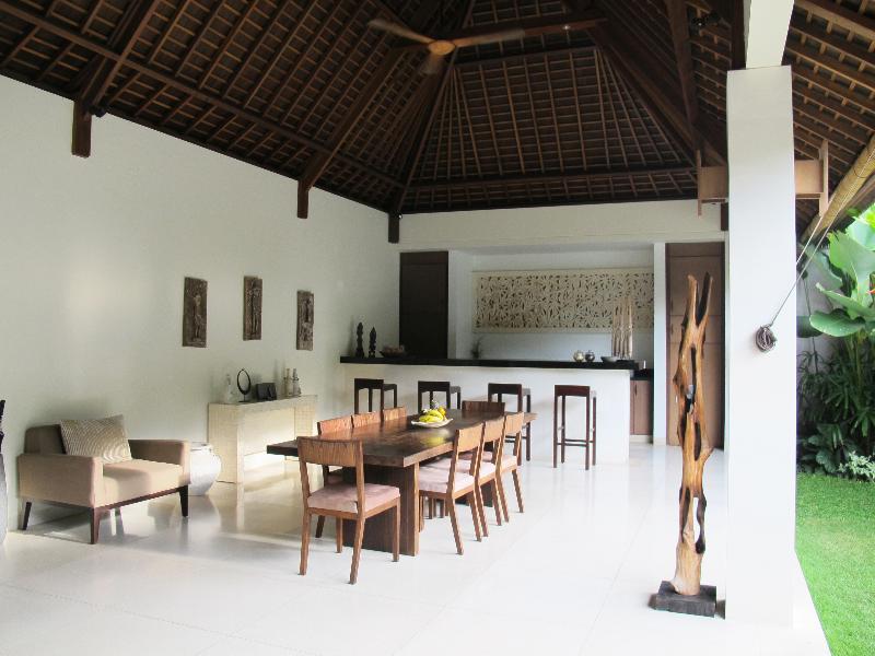Nyaman Villas - Oda
