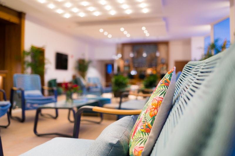 Cavo Zoe Seaside Hotel - Lobi