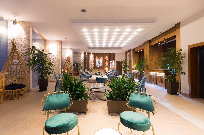 Cavo Zoe Seaside Hotel - Lobi