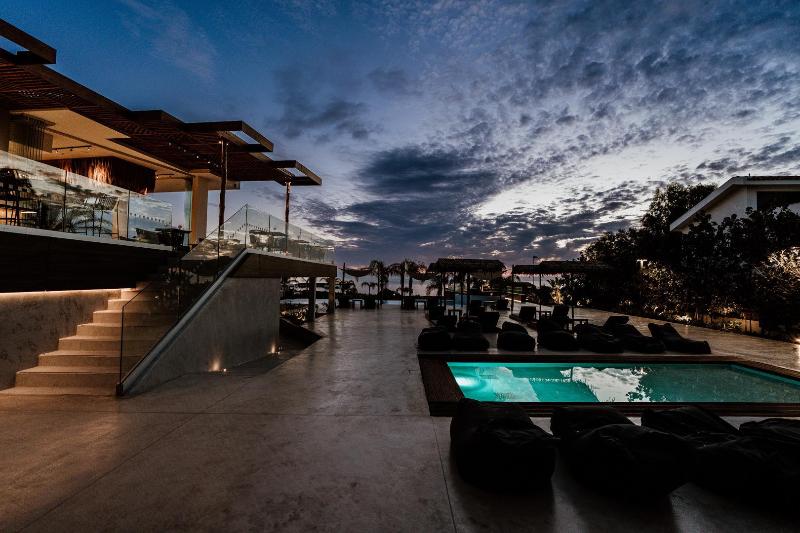 Cavo Zoe Seaside Hotel - Genel
