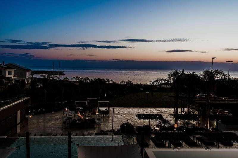 Cavo Zoe Seaside Hotel - Genel