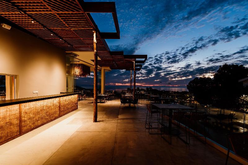 Cavo Zoe Seaside Hotel - Genel