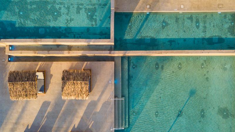 Cavo Zoe Seaside Hotel - Havuz