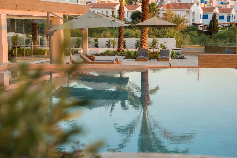 Cavo Zoe Seaside Hotel - Havuz