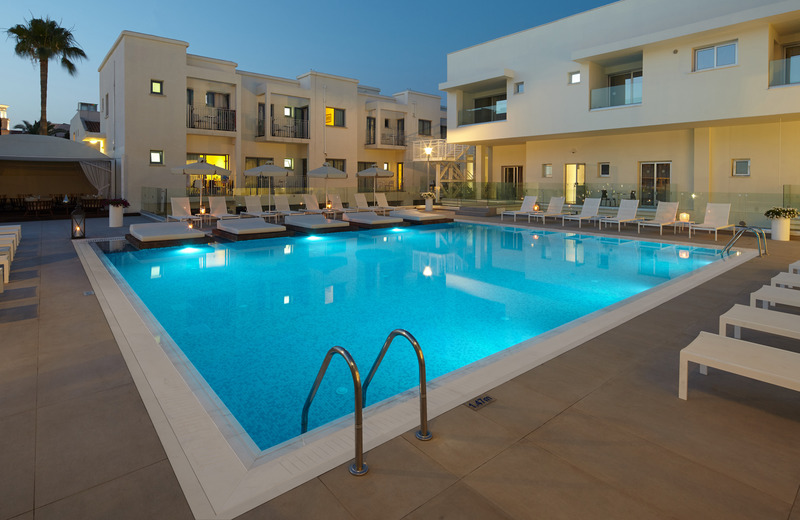 Melpo Antia Hotel & Suites - Havuz