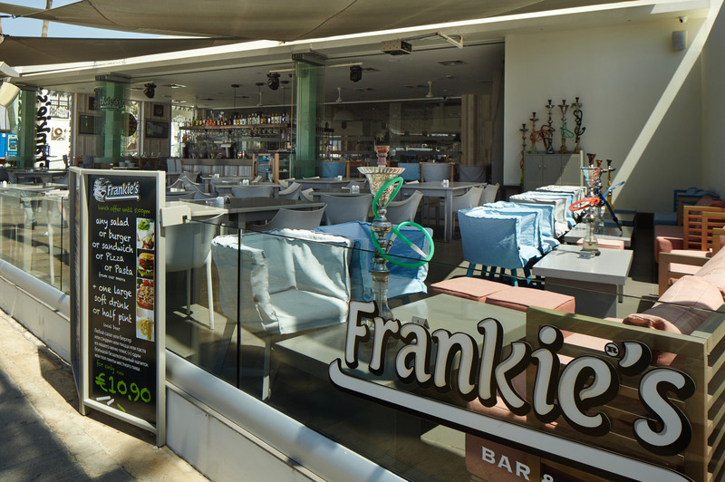 Melpo Antia Hotel & Suites - Restoran