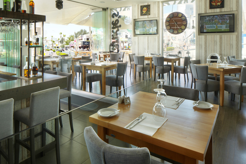 Melpo Antia Hotel & Suites - Restoran