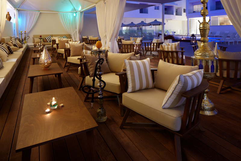 Melpo Antia Hotel & Suites - Teras