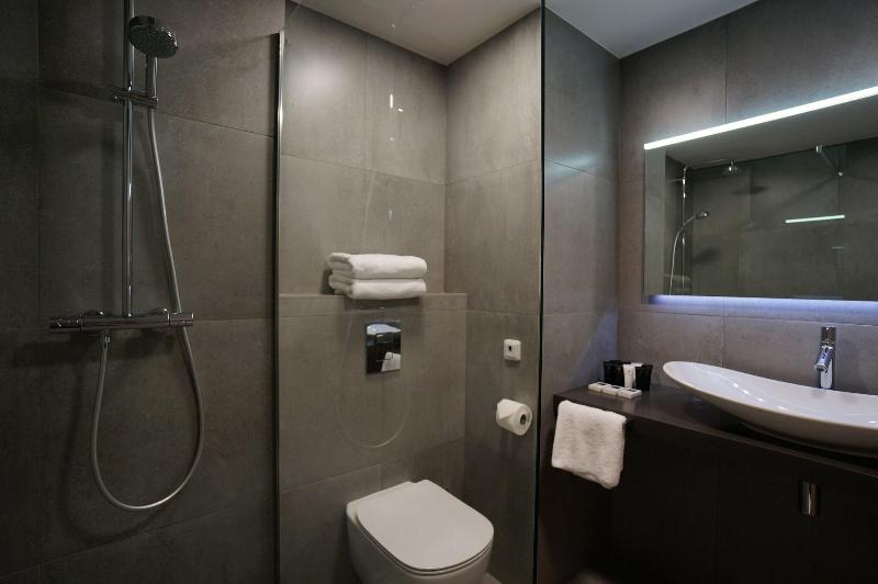 Friday Hotel - Oda