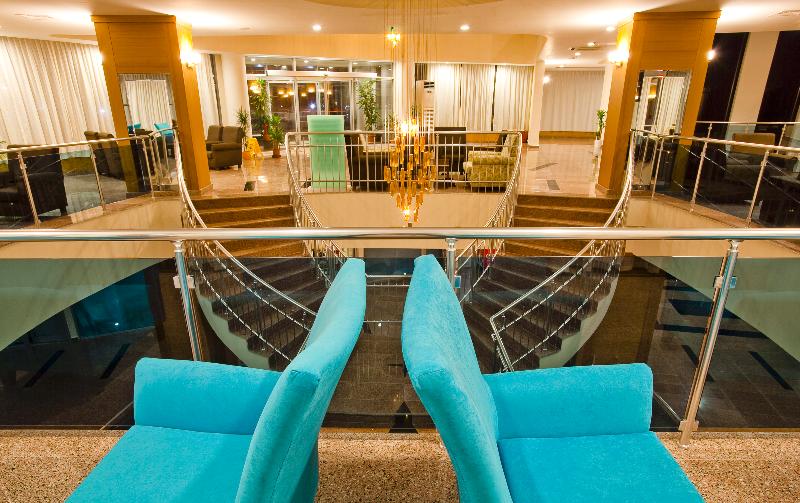 Narcia Resort Side - Lobi