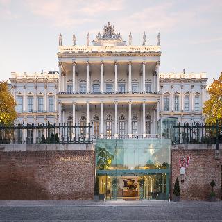 Palais Coburg otel fotoğrafı